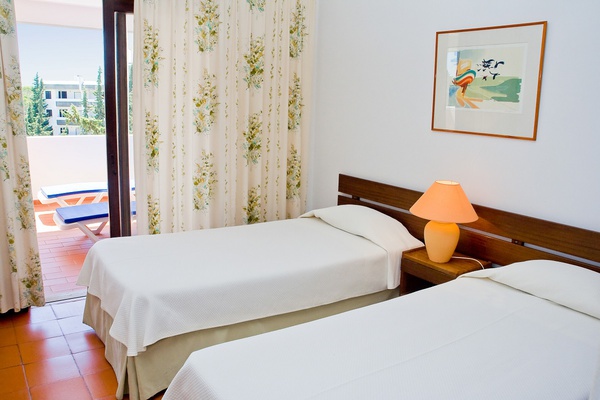 APARTAMENTOS DE 2 DORMITORIOS Apartamentos da Balaia en Praia Maria Luísa APARTAMENTOS DE 2 DORMITORIOS Apartamentos da Balaia en Praia Maria Luísa