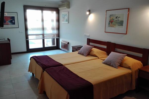 HABITACIÓN INDIVIDUAL Hotel Balaia Mar en Praia Maria Luísa HABITACIÓN INDIVIDUAL Hotel Balaia Mar en Praia Maria Luísa